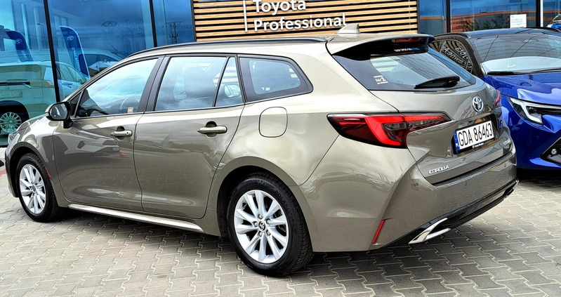 Toyota Corolla cena 135900 przebieg: 11900, rok produkcji 2023 z Ryglice małe 154